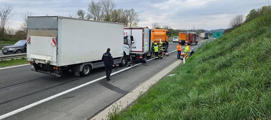 Teška nesreća na obilaznici u Zagrebu. Izvlačili čovjeka iz kamiona, kolona je duga 2 km!