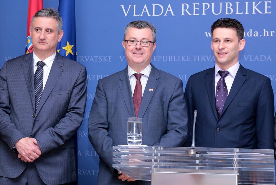 Neuništiva Hrvatska: Jači smo od trulih i lijenih političara :)