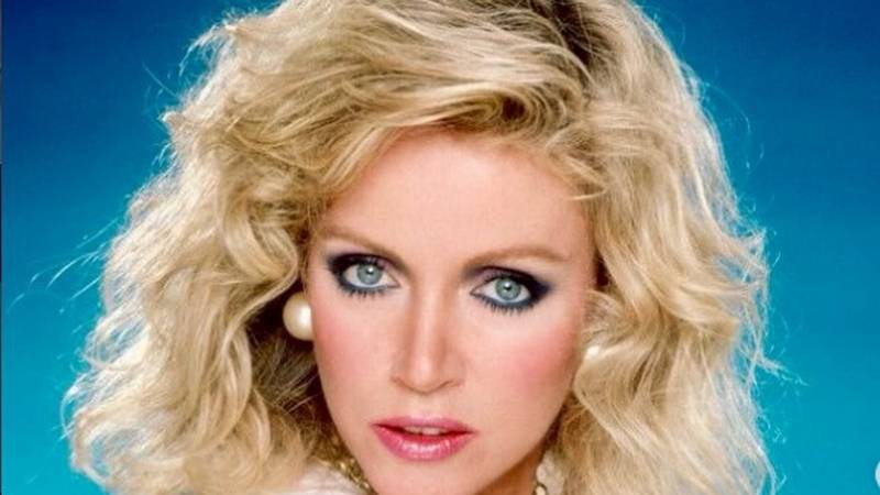 Donna Mills (85) otvara svoj profil na platformi za odrasle