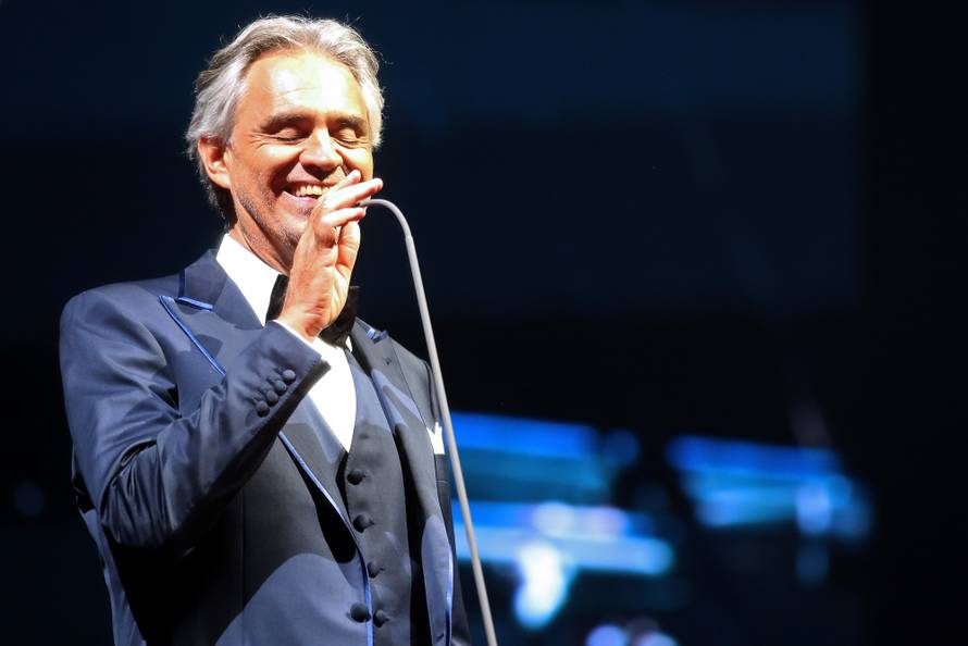 Bocelli (65) i Veronica (39) vole se već 21 godinu: Upoznali se na zabavi, istu večer uselili skupa