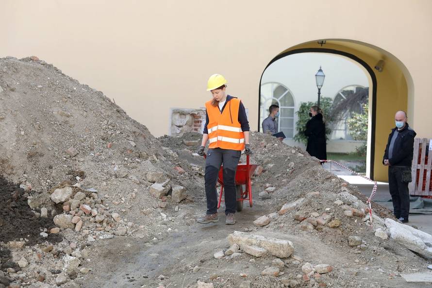 Uz nazočnost premijera u Banskim dvorima predstavljena prva faza arheoloških istraživanja