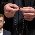 Crkva i &scaron;utnja: Ponekad vi&scaron;e pa&zcaron;nje izazove zga&zcaron;ena ma&ccaron;ka na Ilici nego romsko dijete