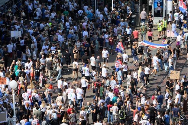 Tisuće prosvjednika preplavile središte Zagreba zbog otpada u Lici