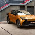 Toyota C-HR Plug-in Hybrid 220:  konceptni cestovni automobil, s dvojnim DNA kodom