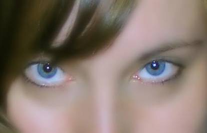 Plave ljudske oči postoje tek oko 10.000 godina