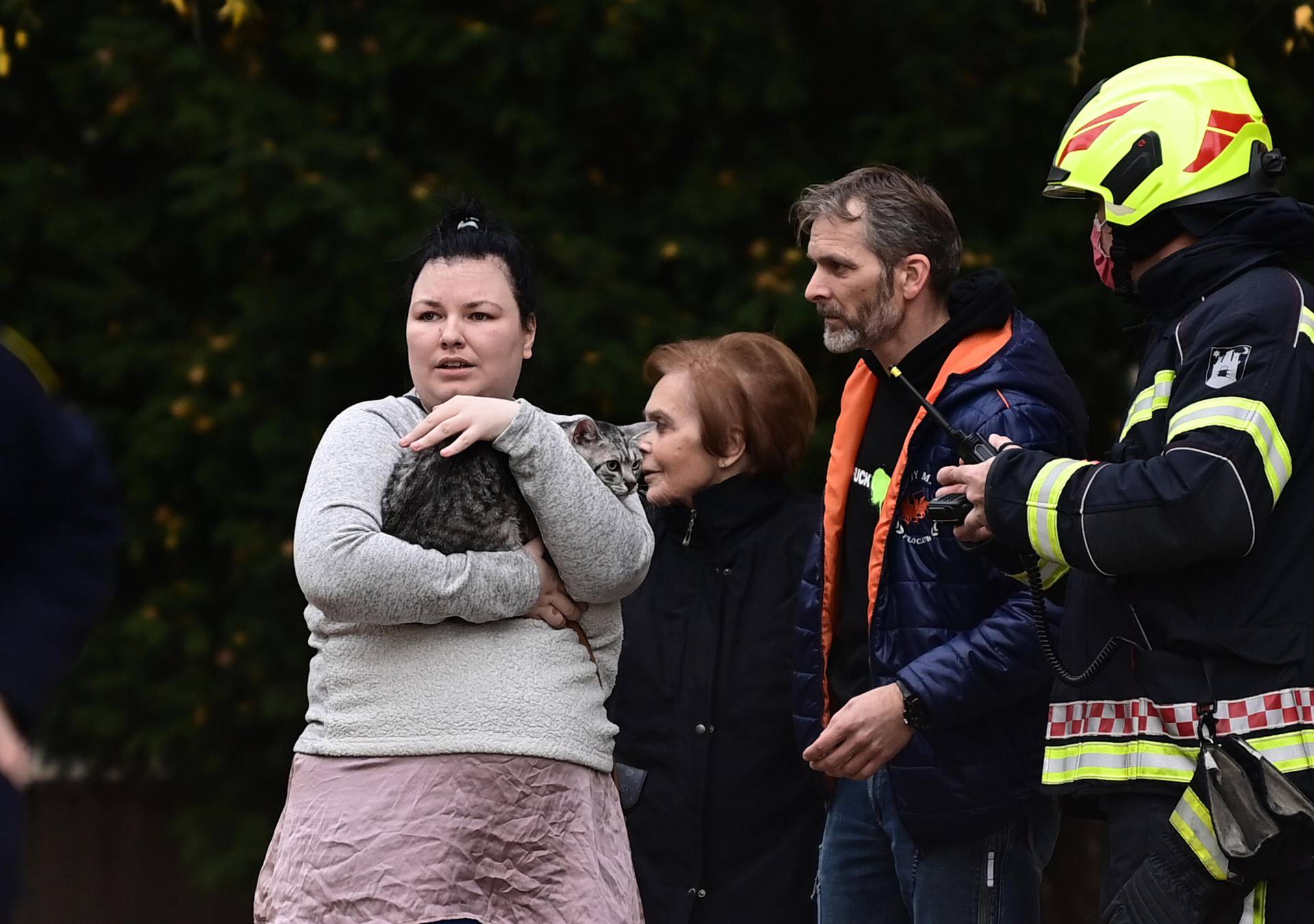 'Izgorjeli su nam dječji krevetići. Sin Dorian (13) je uspio spasiti samo sliku pokojnog djeda'