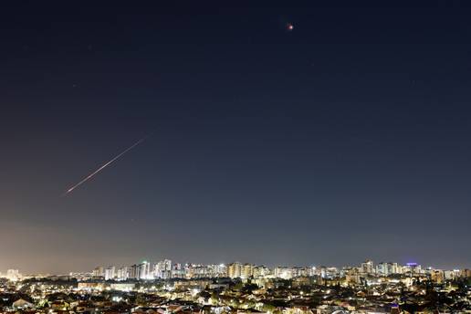 Iran najavio bombardiranje nuklearke ako se sru&scaron;i re&zcaron;im