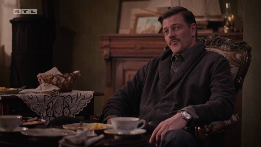 Današnja nova epizoda 'Divljih pčela' ostavit će vas bez daha: Vjenčanje, trudnoća i zaruke...