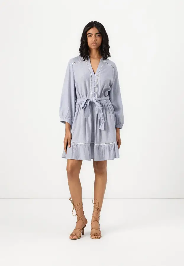 Savršeno za vrućine: Najljepše ljetne lanene haljine u ponudi