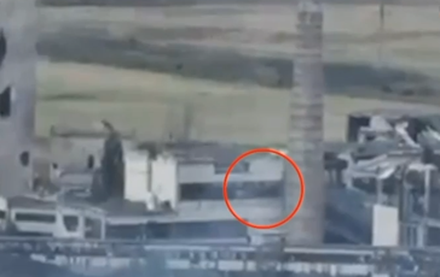 Ukrajinci objavili snimku: 'Duh' snajperom s 4000 metara pogodio dva ruska vojnika!