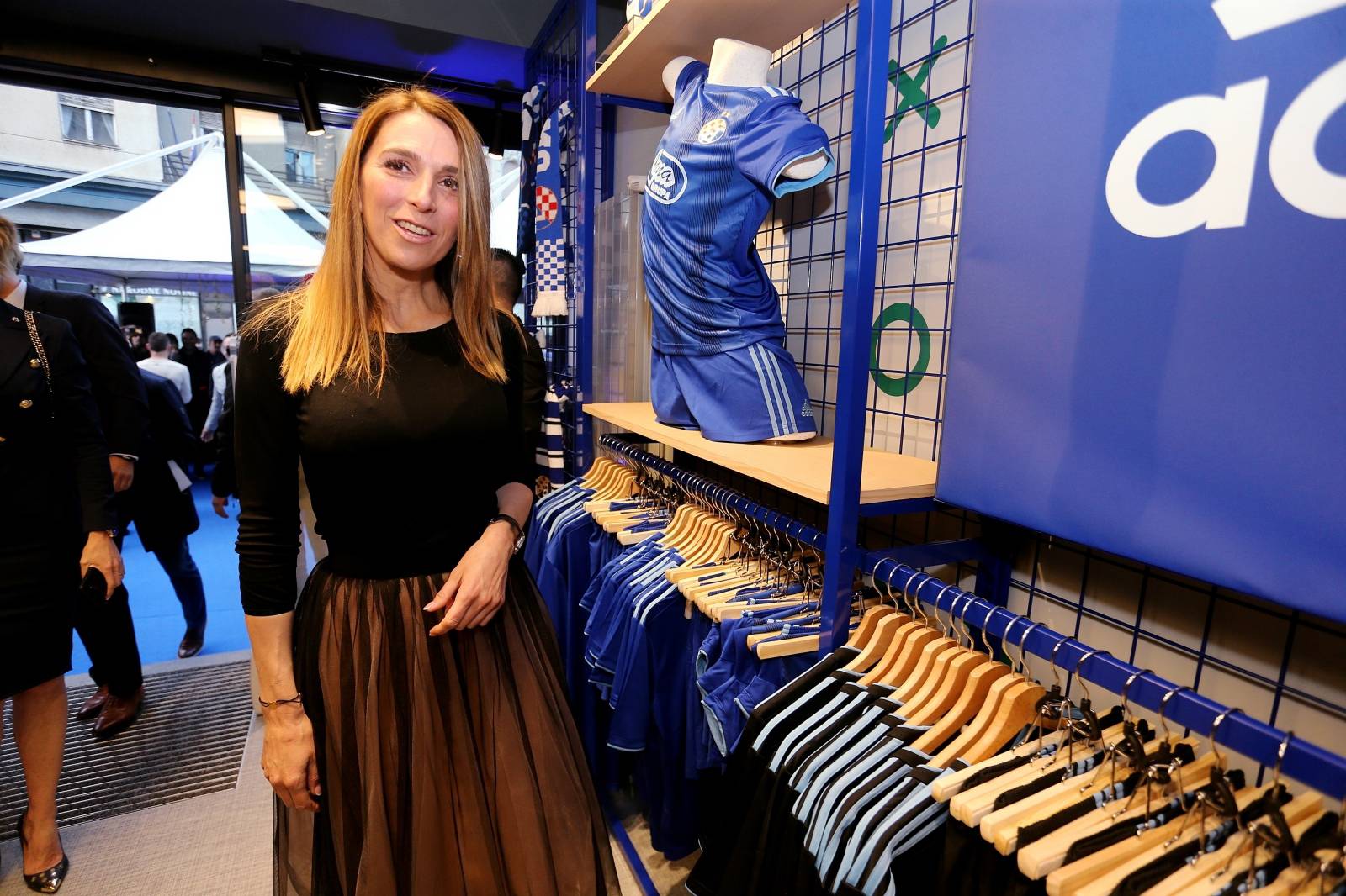 Zagreb: Otvoren novi Dinamov Fan shop