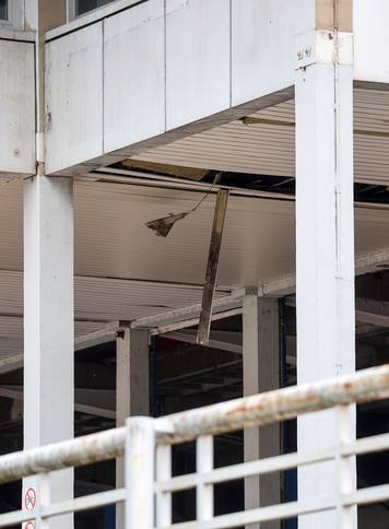 Zagreb: Dom sportova koji se obnavlja o&scaron;te&cacute;en u sna&zcaron;nom nevremenu