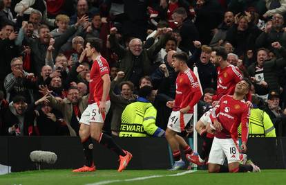 VIDEO Ludnica u Manchesteru: United u drami sezone i nakon čak devet golova srušio Lyon!