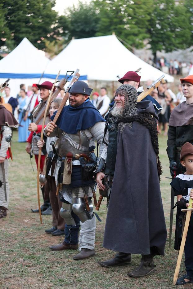 Otvoren je  13. Srednjovjekovni festival u Svetvinčentu