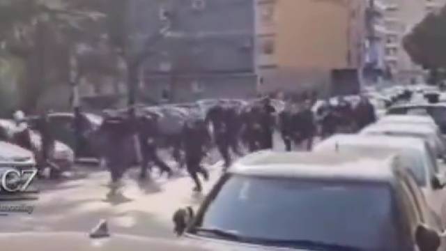 VIDEO Makljaža u centru Rijeke: Armada se potukla s navijačima Istre uoči utakmice na Rujevici