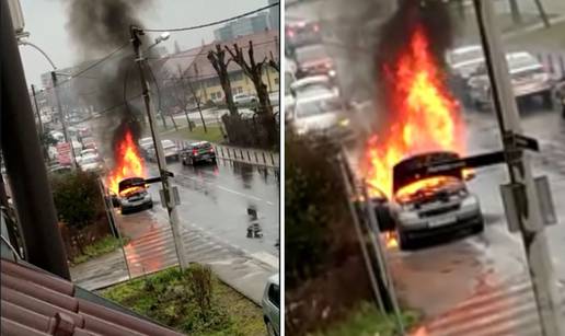 VIDEO U Zagrebu  gorio auto: 'Jako sam se preplašio'