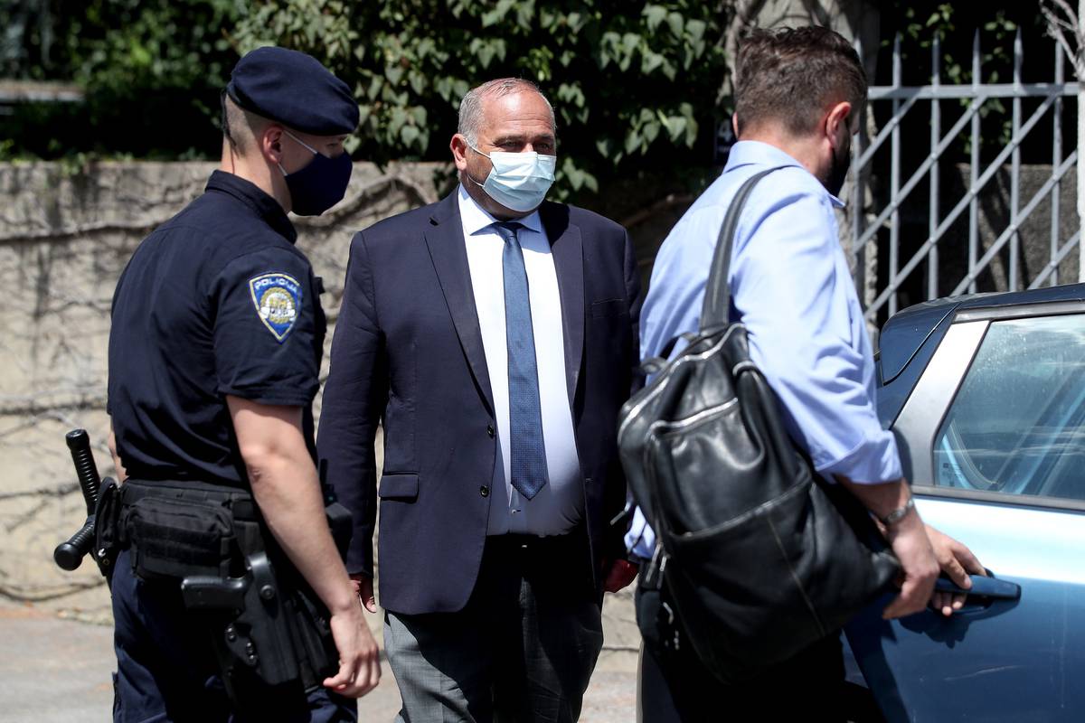 Moraju ispitati 16 svjedoka: Sudac istrage odredio istražni zatvor za Kazimira Bačića