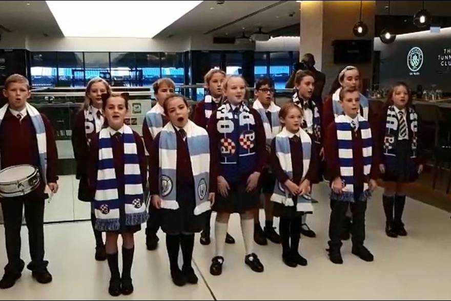 Djeca pjevaju Cityjeve i Dinamove pjesme