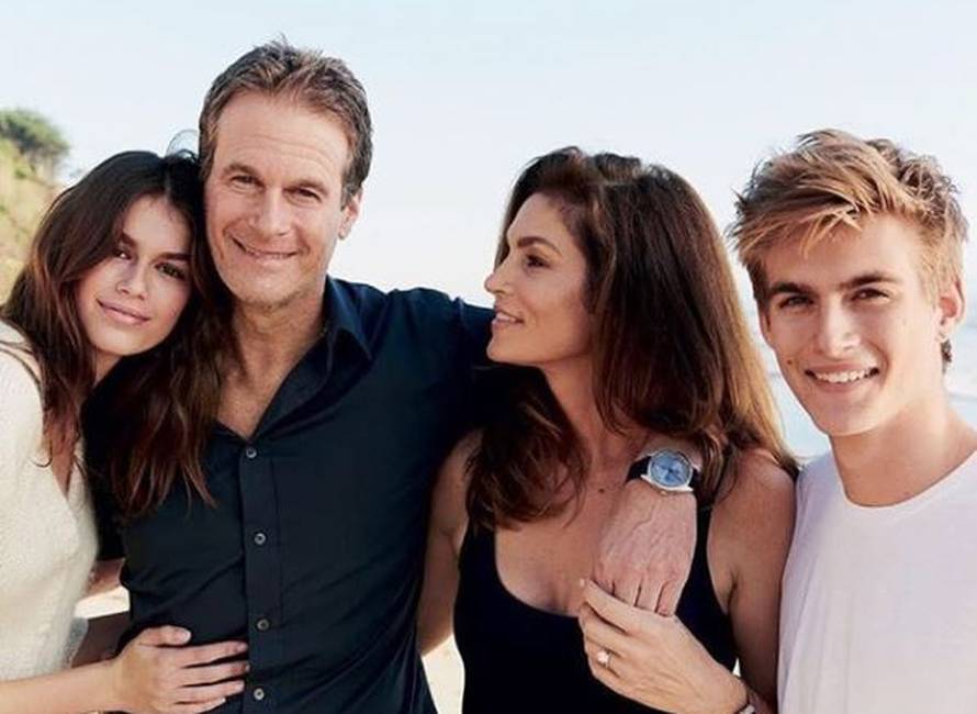 Presley Gerber je danima bio u komi zbog predoziranja, a na licu je imao bizarnu tetovažu