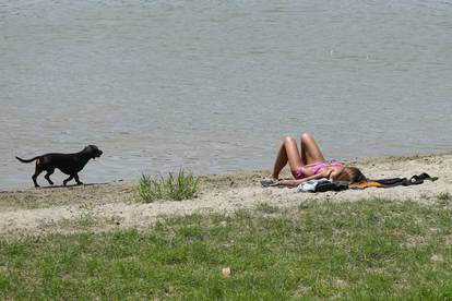 FOTO 'Pržimo' se i danas. Ovo su temperature, negdje i 39°C