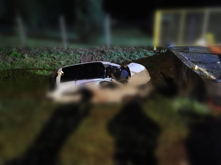 Užas u Vladislavcima: Obilazila svadbenu kolonu i sletjela s ceste, poginula je suputnica