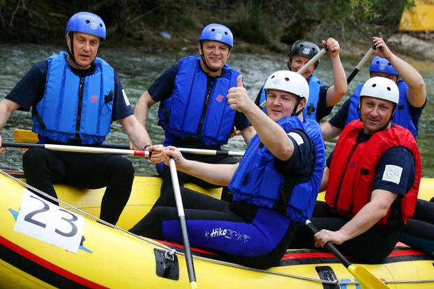 ARHIVA - Ministri sudjelovali na prvoj rafting regati "Zrmanja 2006"
