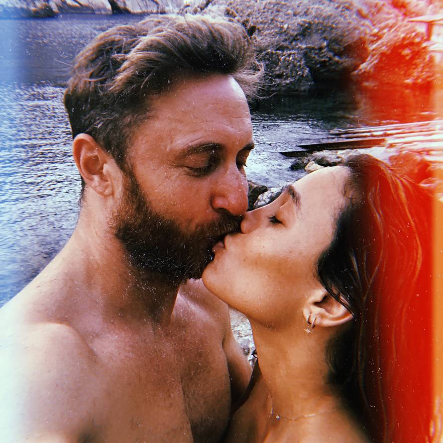 Zaigrao se: David Guetta suzio struk i 'slučajno' iskrivio policu