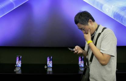 Svaki Kinez koji želi mobitel, mora dati lice da ga skeniraju
