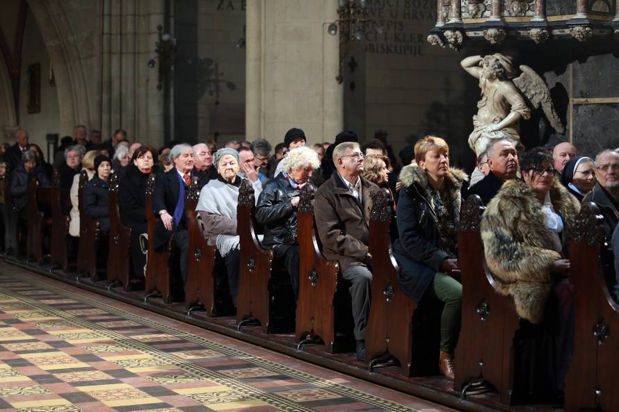 Devčić: Mnogima su trgovački centri danas zamijenili Crkvu