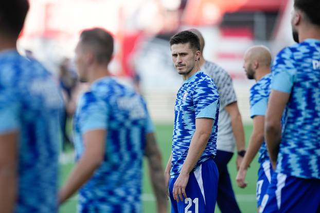 Thun: Zagrijavanje igrača prije početka utakmice FC Thun - GNK Dinamo