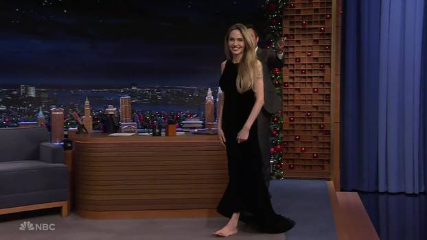 Angelina Jolie reveals she’s broken her toe as she appears on The Tonight Show barefoot