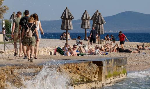 U Slavonskom Brodu 'prži' na 30 °C, a evo gdje je najtoplije more. Od sutra nova promjena