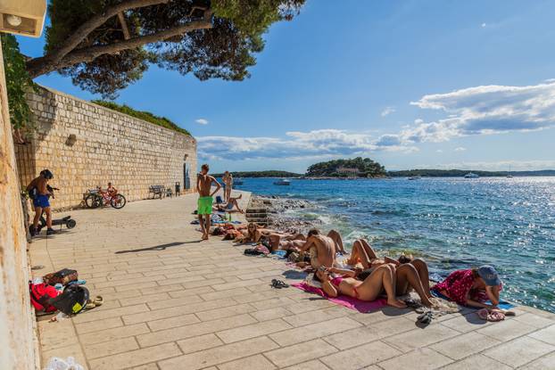 Ljetno poslijepodne u gradu Hvaru