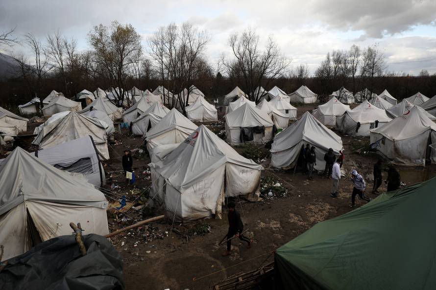 Noć u paklu Vučjaka: Mlate nas i pucaju, bojimo se crne policije