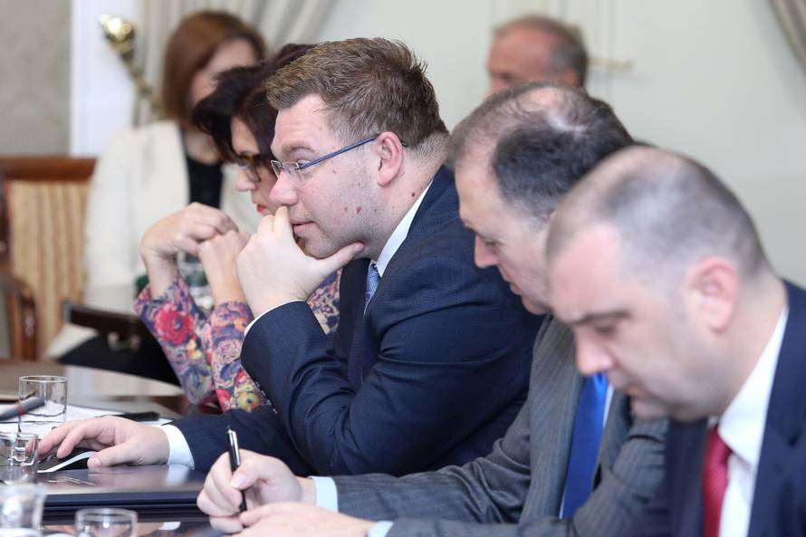 Zagreb: Na sjednici Vlade o odabiru strateÅ¡kog partnera Croatia Airlinesa