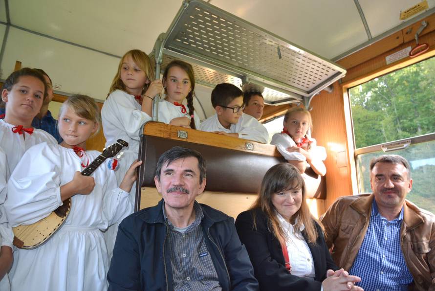 Veliki Gr?evac: Ljuban, Draga i Pero iz filma Vlak u snijegu okupili se nakon 40 godina