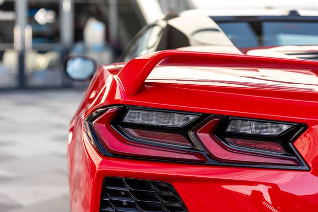 Zagreb: Ispred Z Centra izložena limitirana izdanja luksuznih i supersportskih automobila