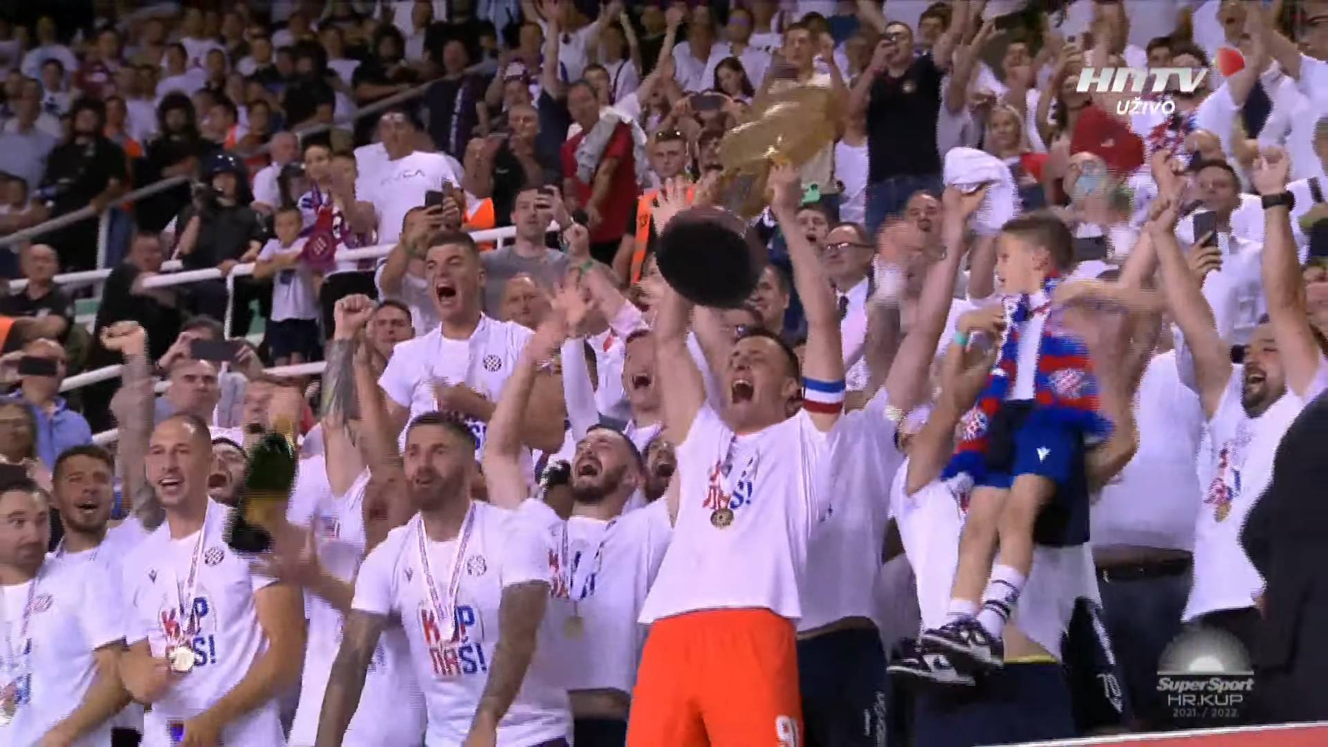 Devetogodišnja suša Hajduka je gotova: 'Bili' uzeli Hrvatski kup!