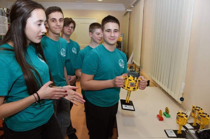 Članovi kluba Lipovljani pobijedili su na velikom državnom finalu First Lego League