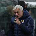VIDEO Mourinho slovenskom sucu u&scaron;ao u svla&ccaron;ionicu: 'Rekao sam mu &scaron;to bi bilo bez njega'