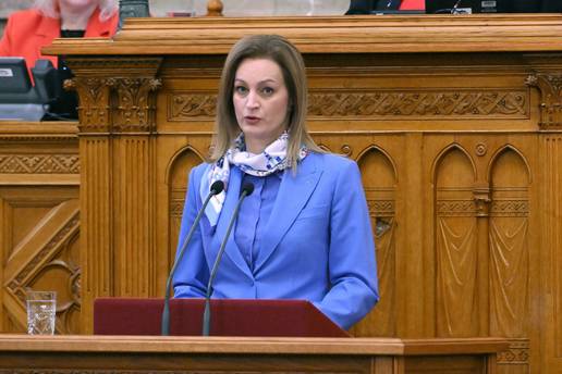 Zastupnici joj pljeskali kao nikome do sada: Tko je nova &scaron;efica ma&dstrok;arskog parlamenta?