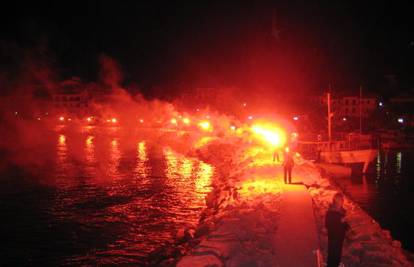 Rođendan Hajduka vidio se iz svemira: Dalmacija u bakljama