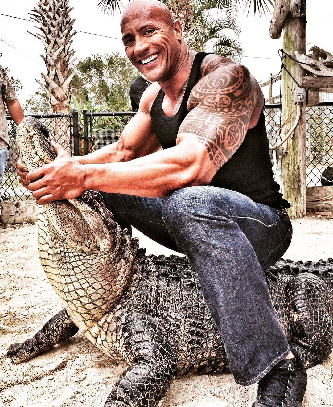 Dwayne Johnson golim rukama ulovio aligatora: 'Ja sam heroj'