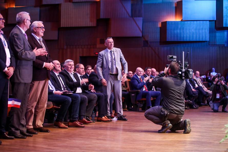 Zagreb: Veliki predizborni skup Domovinskog pokreta u KC Vatroslav Lisinski 