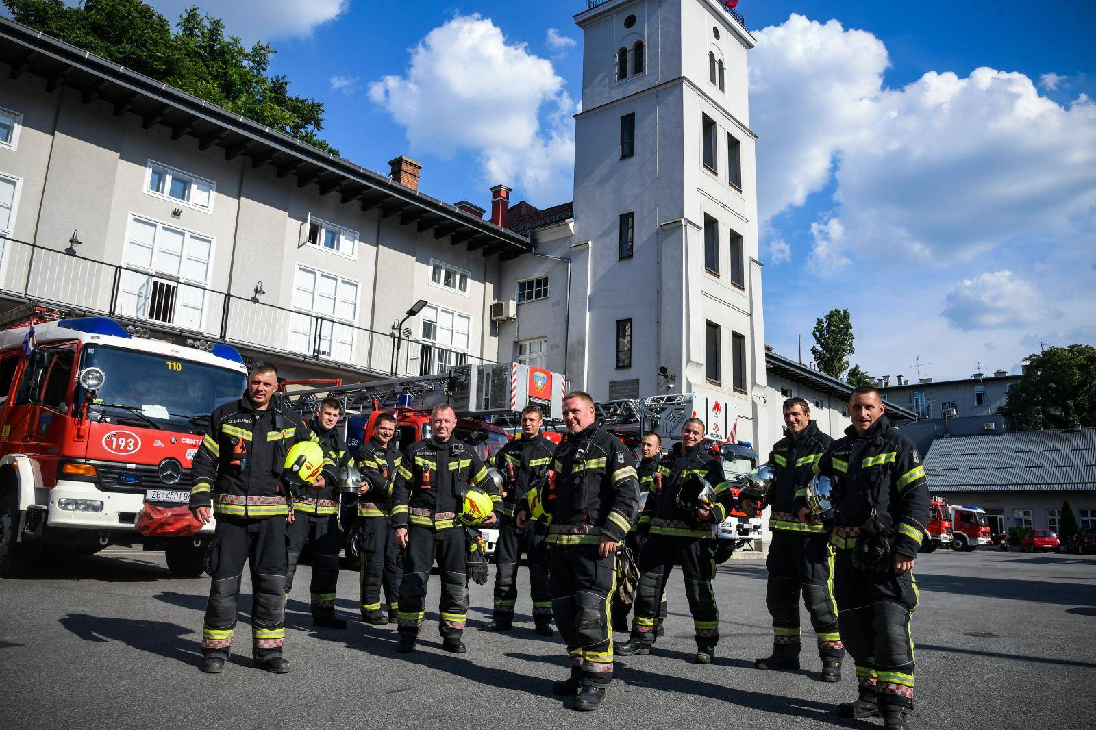 Ovo su heroji požara u Trnskom: Bilo je kaotično, ljudi su bježali, a psa smo nosili na smjene!