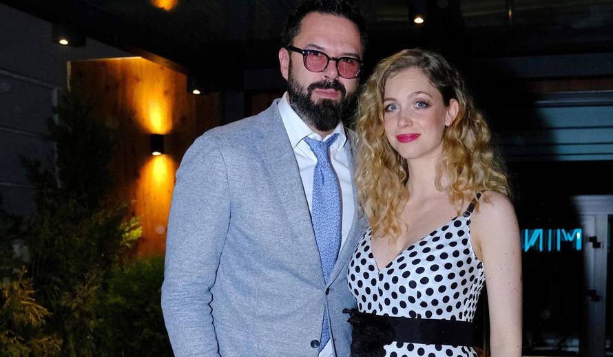 Dolazak uzvanika na proslavu Severininog 50. rođendana u klubu Mint