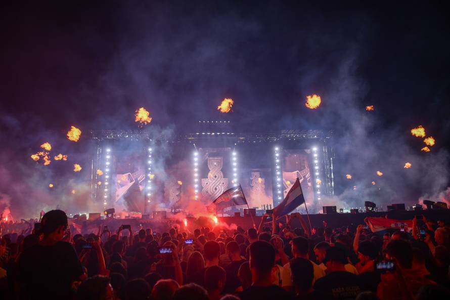 Veliki koncert Marka Perkovića Thompsona u Sinju