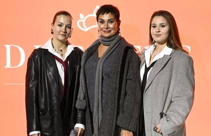 FOTO Bivša manekenka Leonarda Boban pokazala kćeri, izvela ih je na modnu reviju