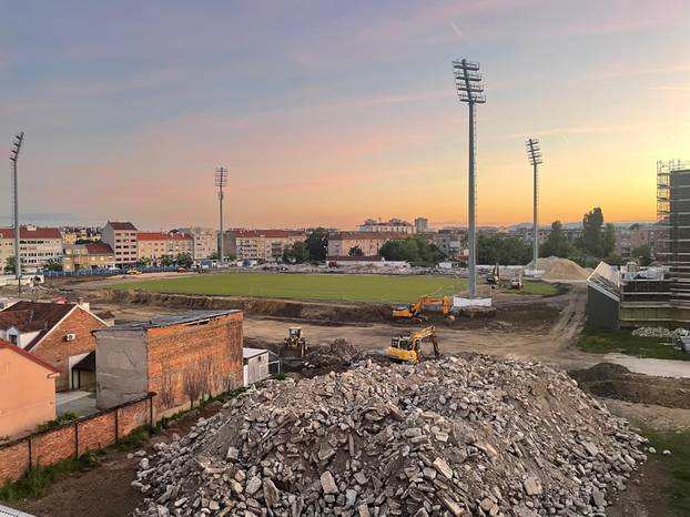 FOTO Stadiona u Kranjčevićevoj više nema! Srušili ga do temelja