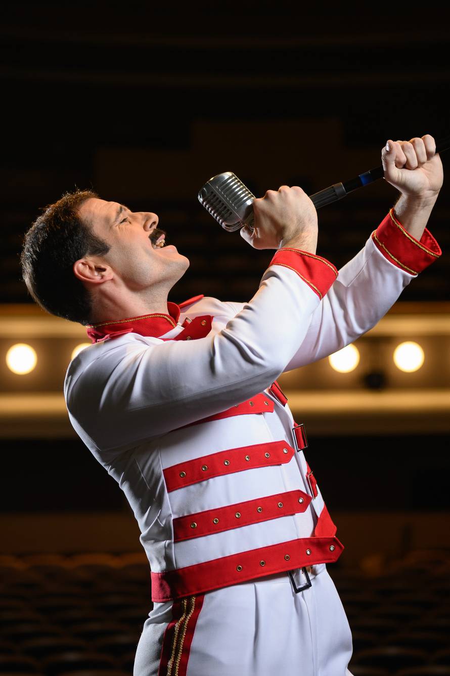 Zagreb: Glumac Fabijan Pavao Medvešek kao Freddie Mercury